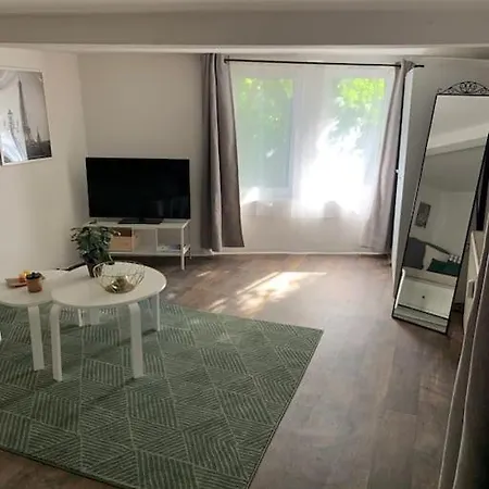 Gemuetliches Mit Garten Apartment